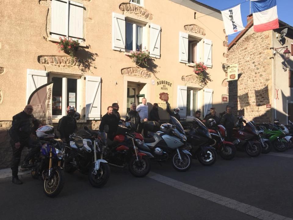 Auberge Des Petits 호텔 Saint-Igny-de-Vers 외부 사진